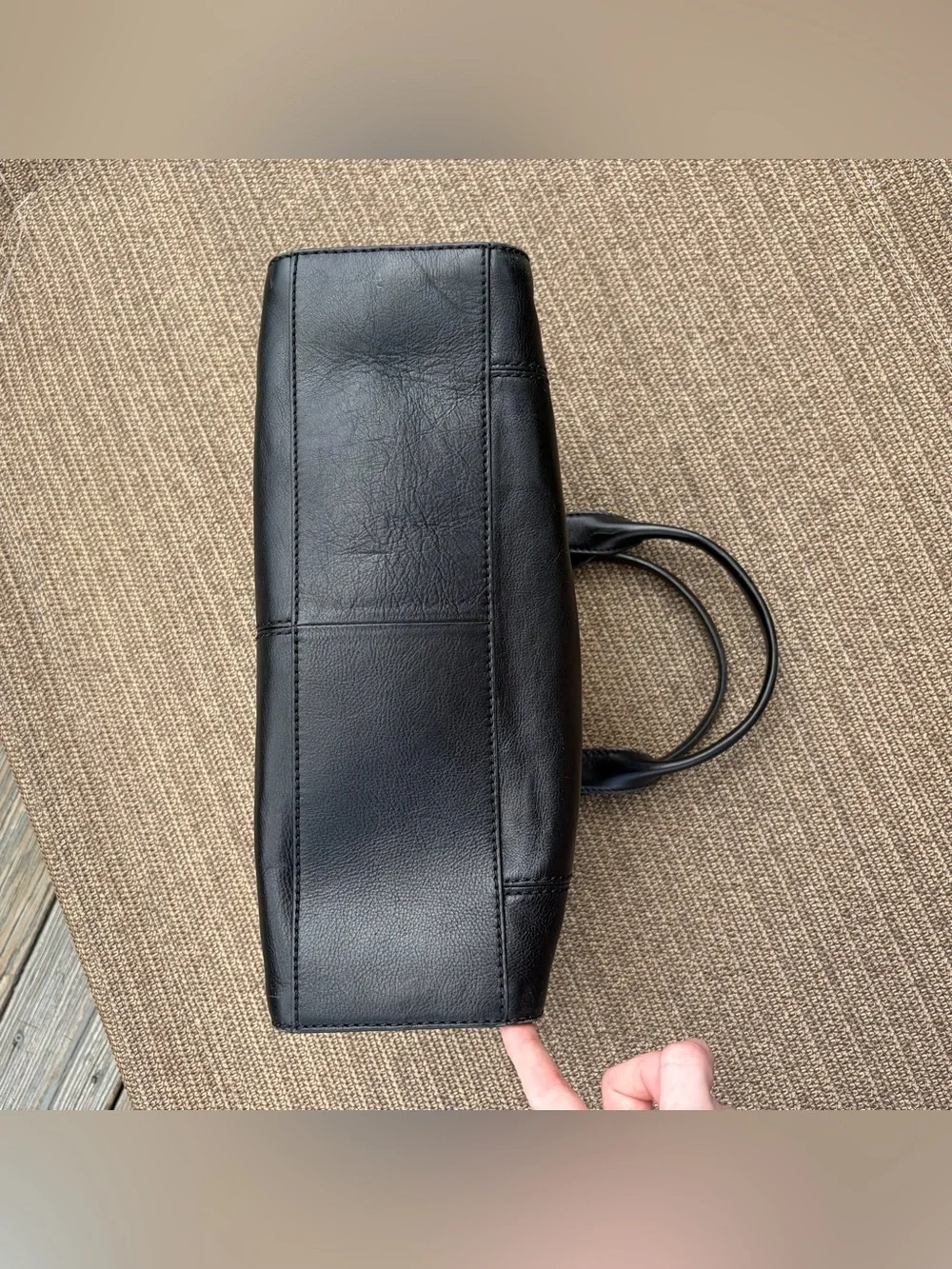 Fossil medium black